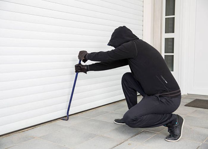 How to Secure a Garage Door From Break Ins